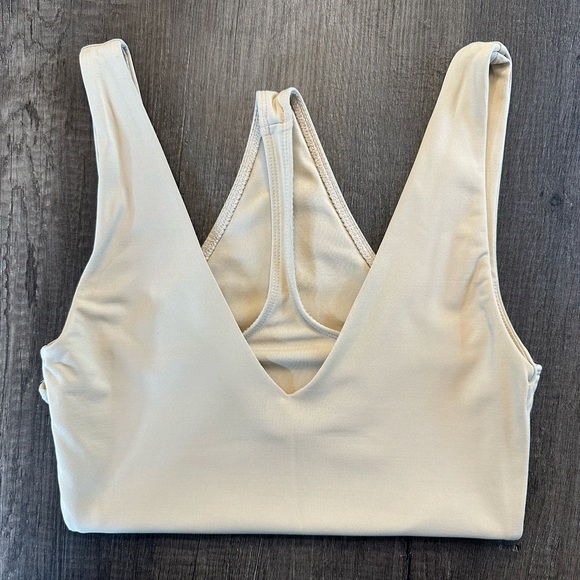 Babaton Contour V-Neck Bodysuit - Picture 8 of 9